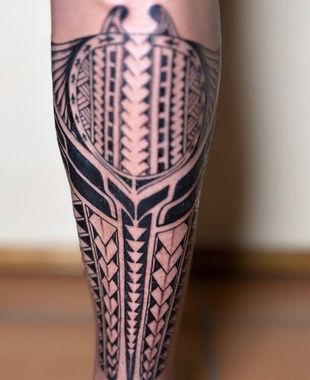 bein tattoo mann
