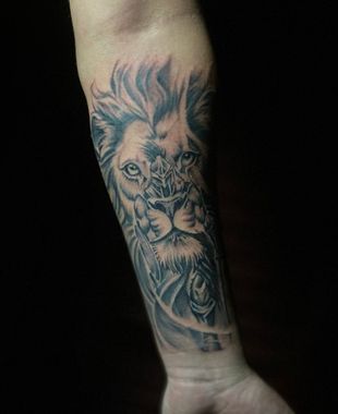 tattoo arm mann