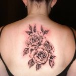 tattoo rücken frau