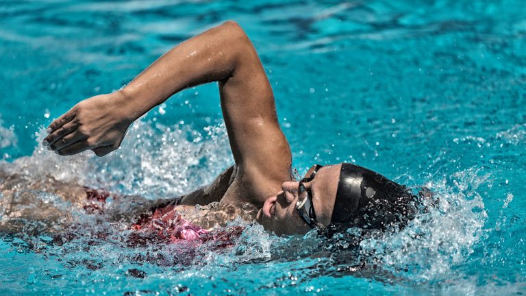 Wann nach Tattoo schwimmen