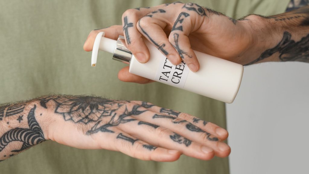 Was beachten nach Tattoo